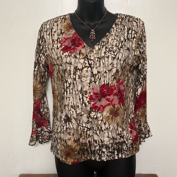 VINTAGE Y2K Lace Flower Flutter Sleeve - Picture 1 of 8